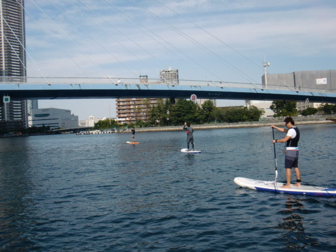 SUP（サップ）始めました。江東区の運河に浮かんでるだけで、なぜ楽しい！？ +後日のひとりサップ