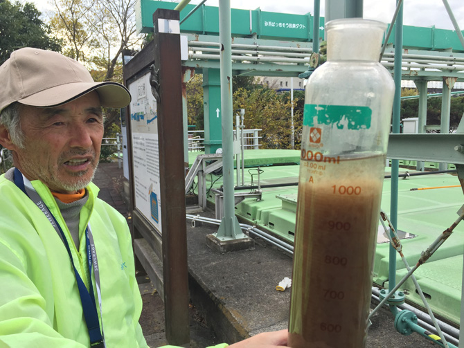 汚水の透明度が増して来た