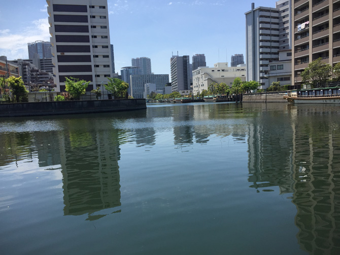 釣船橋のある運河へ