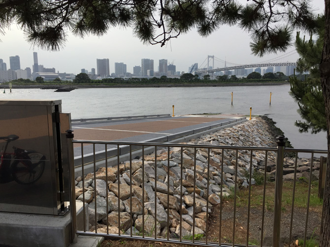 お台場に出来たスロープ02