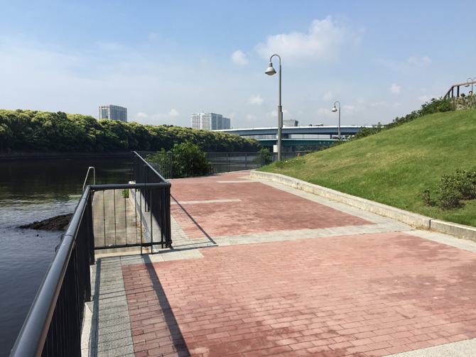 旧防波堤方面03