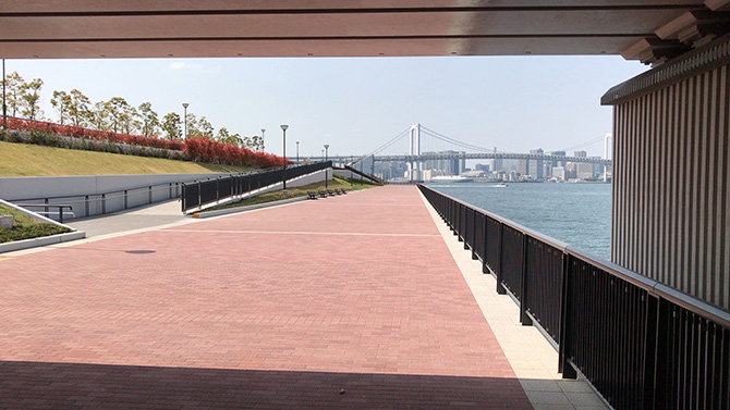 船着場から先端部