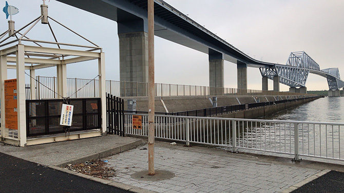 海つり施設入り口