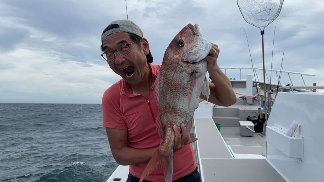 松木どんと3.6kgマダイ