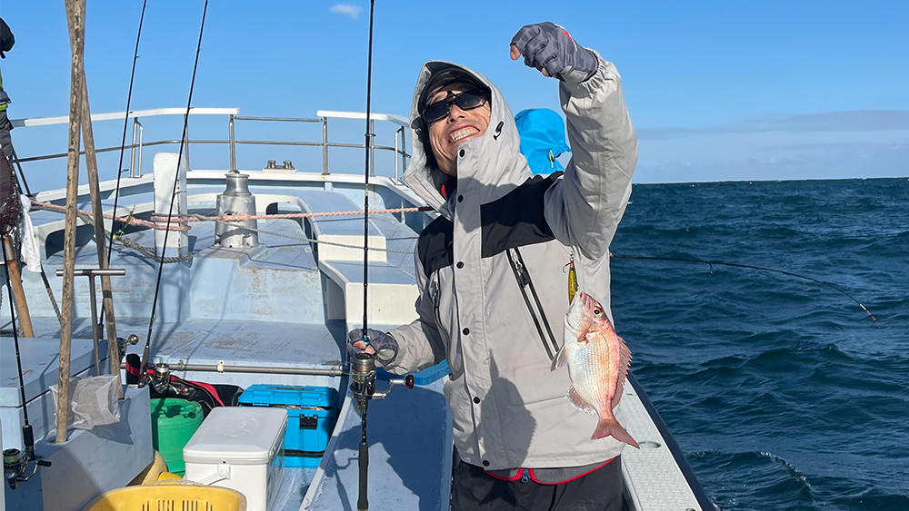 この日最初に釣れたマダイ