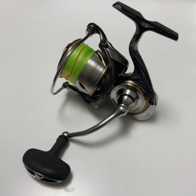 厳冬期の釣り、スピニングリールの”糸すべり”の発生原因と対策