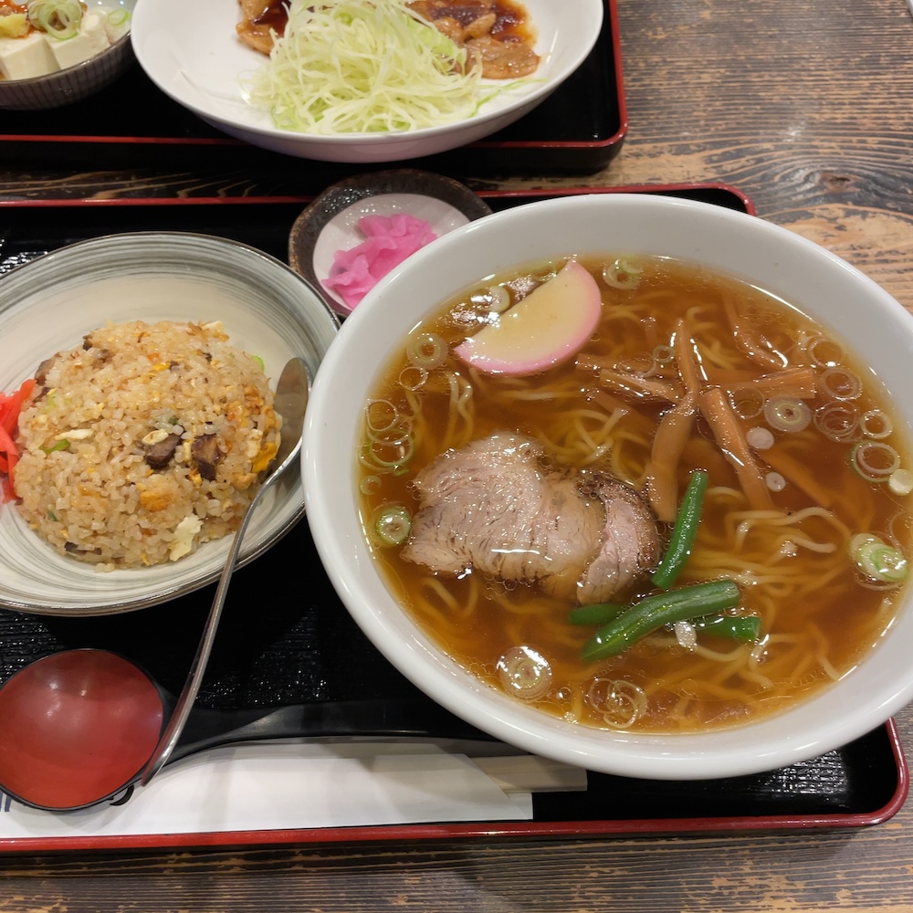 ラーメン+半チャーハン